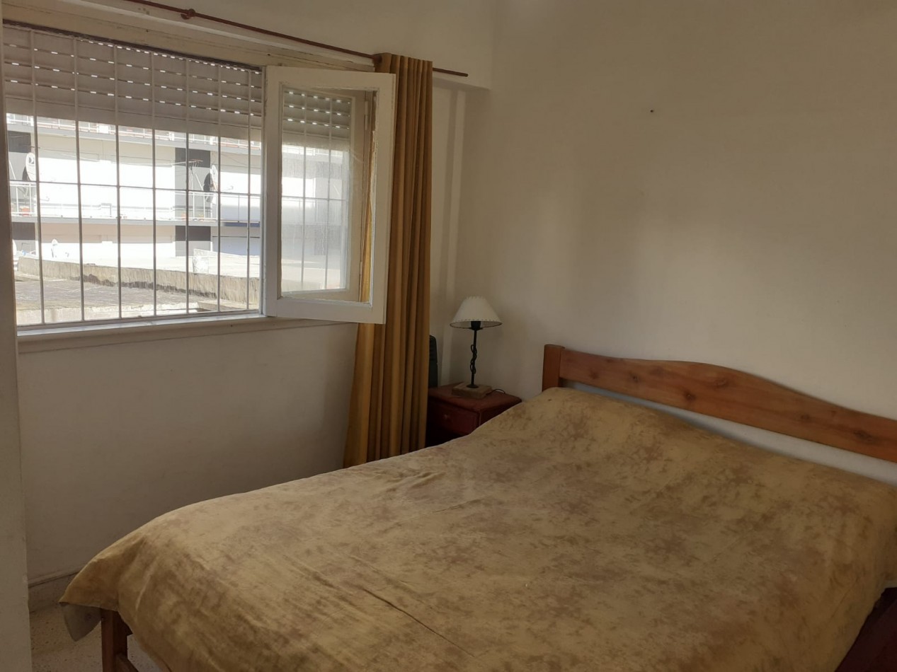 DEPTO 3 AMB FRENTE AL MAR CON ESTACIONAMIENTO 