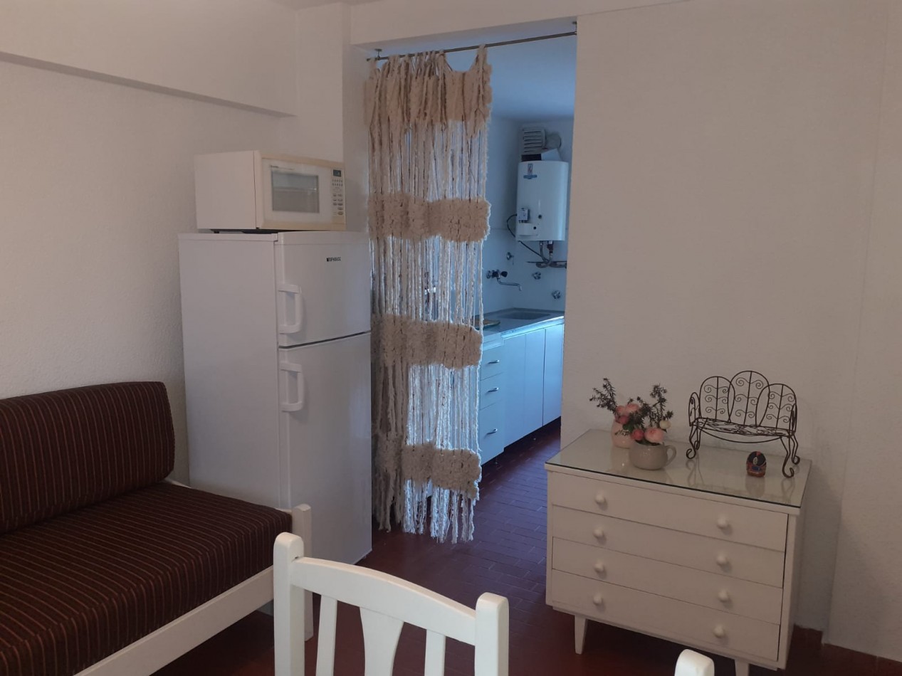 Venta Depto 2 Amb Con Balcon Al Frente Y Cochera Cubierta