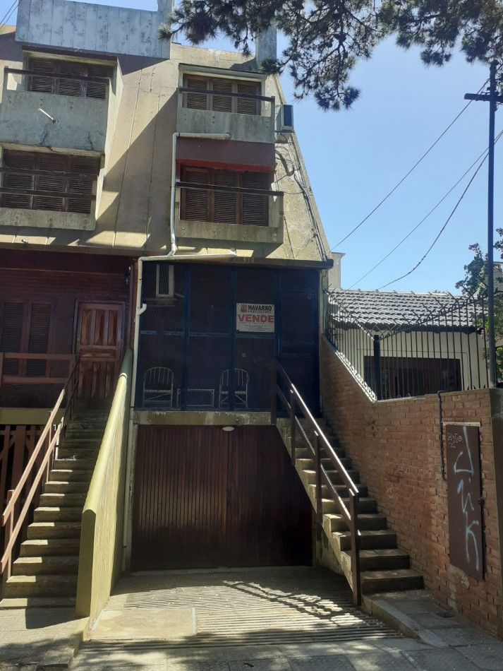 Venta Amplio Triplex Con Garage Cubierto