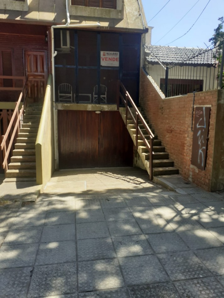 Venta Amplio Triplex Con Garage Cubierto