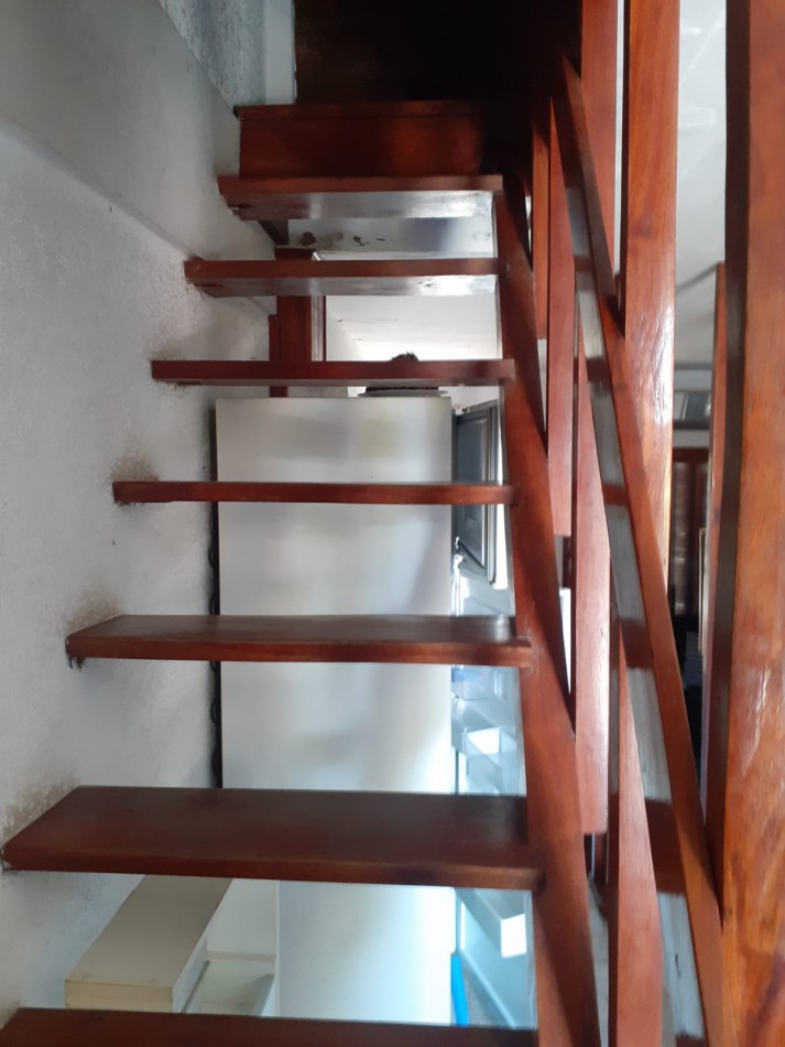 Venta Amplio Triplex Con Garage Cubierto