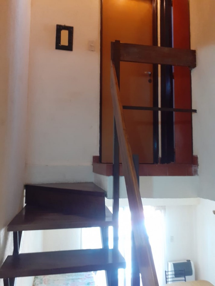 Venta 2 Amb Con Cochera Y Gas Natural