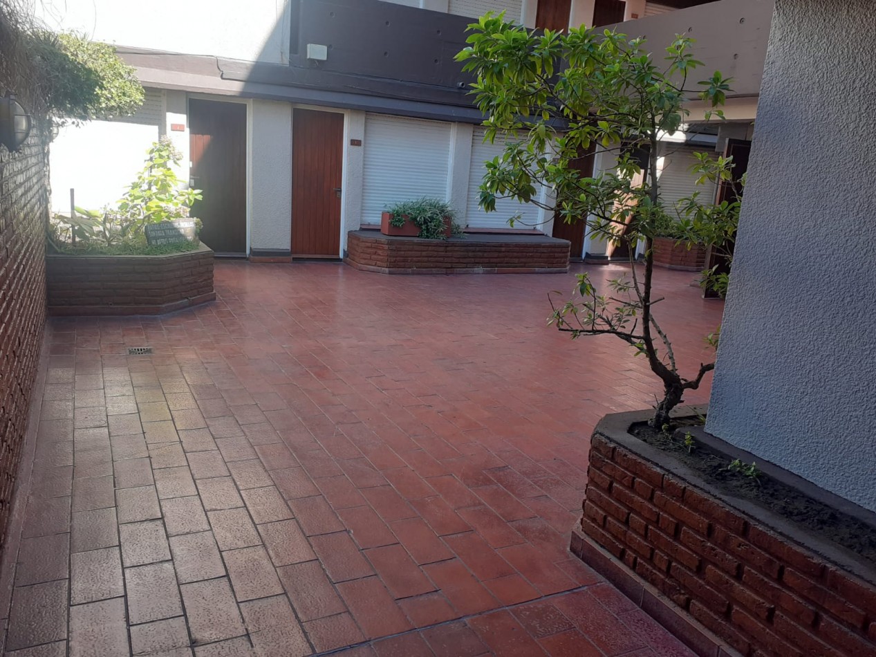 ALQ.TEMP 2 AMB CON WIFI, VISTA AL MAR Y COCHERA CUBIERTA