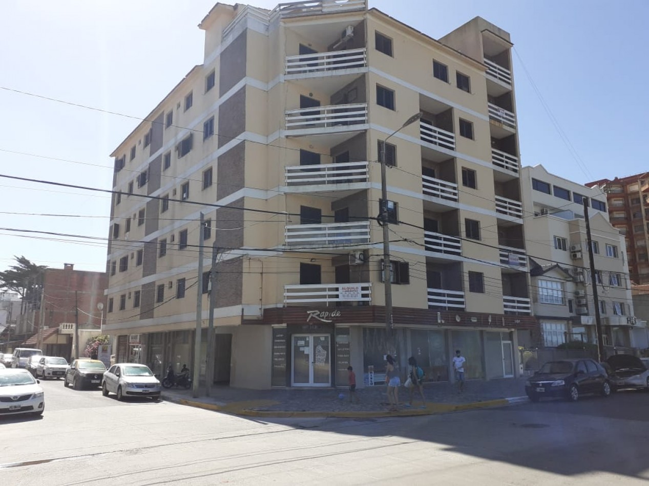 ALQ.TEMP 3 AMB CON WIFI Y VISTA AL MAR