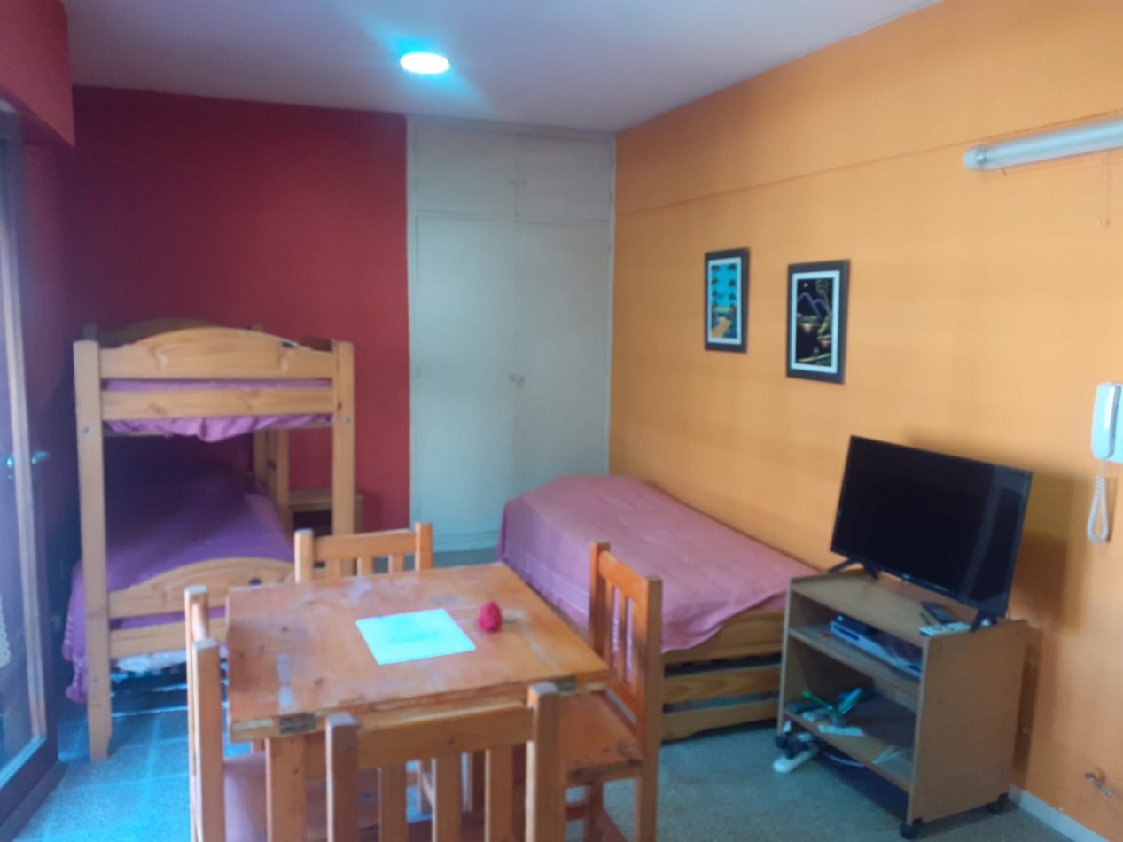 ALQ.TEMP MONOAMB. EN PLENO CENTRO CON WIFI