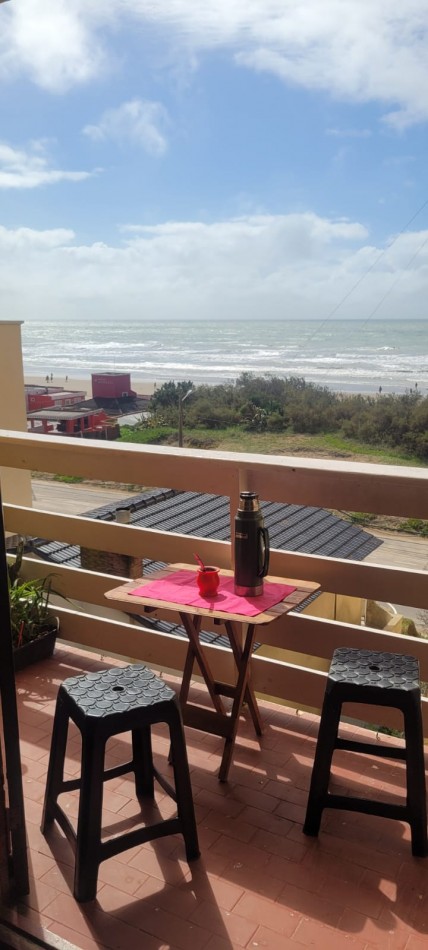 ALQ.TEMP 2 1/2 AMB CON VISTA AL MAR Y WIFI FRENTE AL MAR