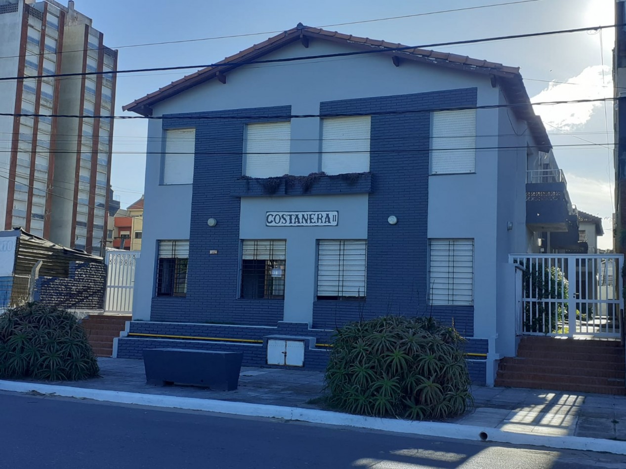 Venta Depto 3 Amb Frente Al Mar Con Balcon