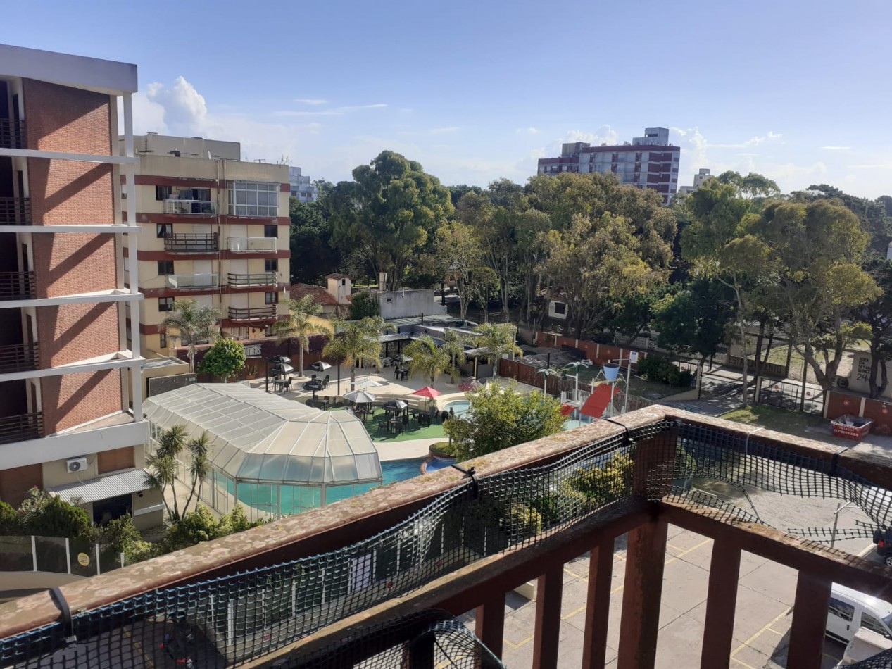 ALQ. TEMP DEPTO 2 AMB EN PLENO CENTRO A 1 CUADRA DEL MAR