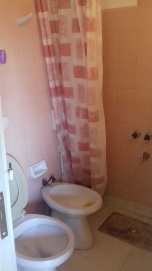 ALQ. TEMP DEPTO 2 AMB EN PLENO CENTRO A 1 CUADRA DEL MAR