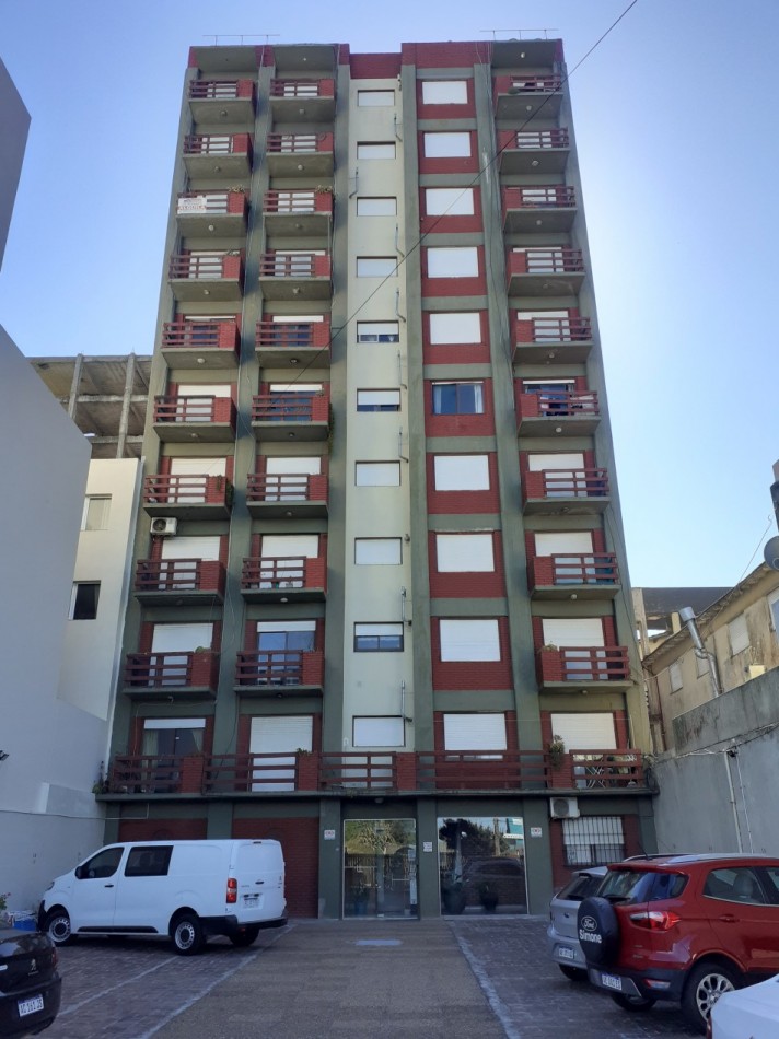 ALQ.TEMP 2 AMB CON COCHERA Y VISTA AL MAR